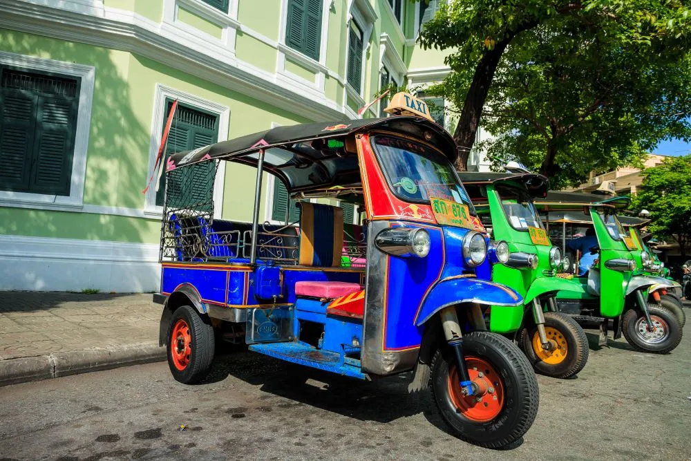 Tuktuk rijden Thailand